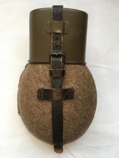 WH (Heer) M31 Canteen and Cup