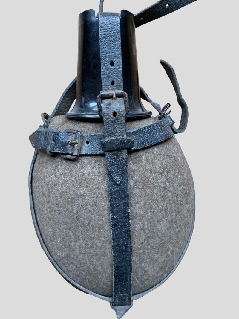 WH (HEER) 1Liter Canteen and Cup -1942-