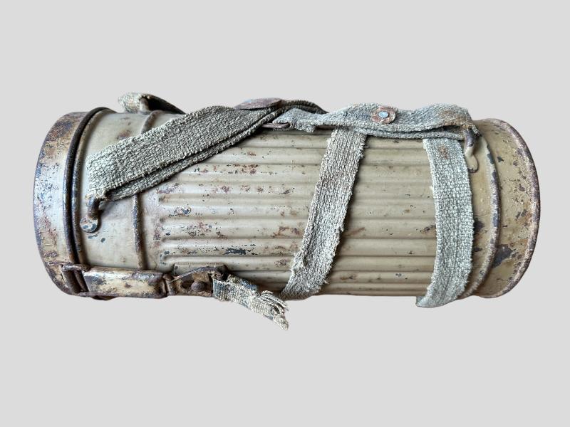 WH (HEER) Tan Painted Gasmask Canister
