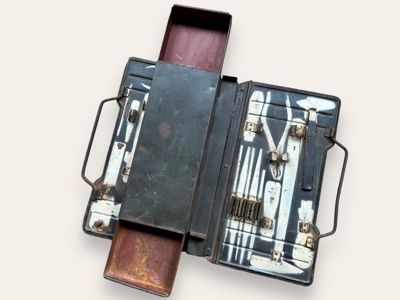 MG 34/42 Foldable Tool Kit -1940-