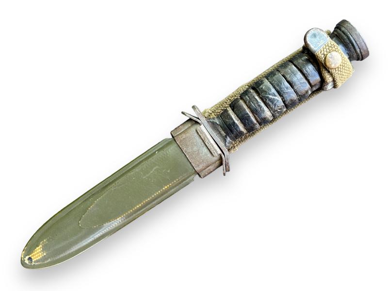 U.S M3 Fighting Knife in M8 Scabbard