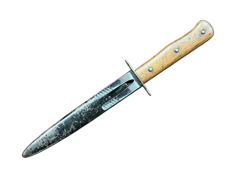German WWII Stiefelmesser